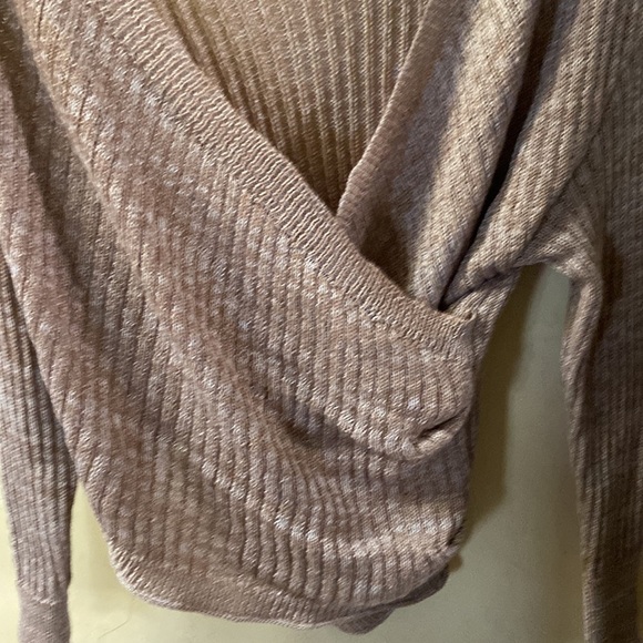 Sz S Miss Sparkling Light Brown Cross Front Soft Polyester Sweater Gathered Side - Picture 3 of 6